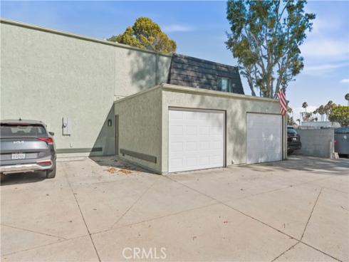 1651 Iowa C Street, Costa Mesa, CA