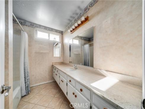 2751 Canary Drive, Costa Mesa, CA