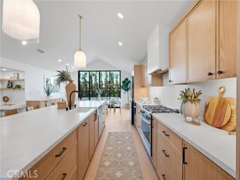 1788 Hawaii Circle, Costa Mesa, CA
