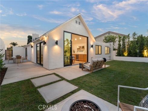 1788 Hawaii Circle, Costa Mesa, CA