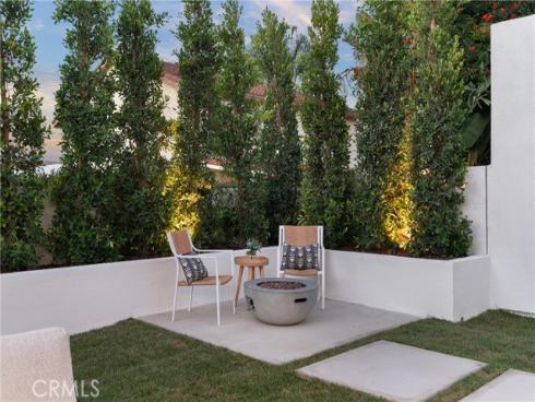 1788 Hawaii Circle, Costa Mesa, CA