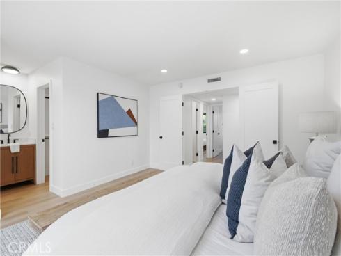 1788 Hawaii Circle, Costa Mesa, CA
