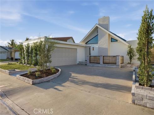 1788 Hawaii Circle, Costa Mesa, CA