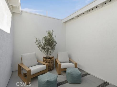 1788 Hawaii Circle, Costa Mesa, CA