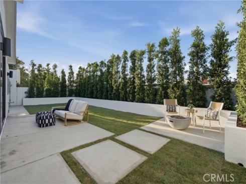 1788 Hawaii Circle, Costa Mesa, CA