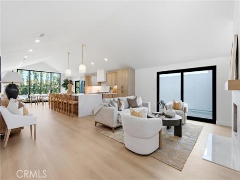 1788 Hawaii Circle, Costa Mesa, CA