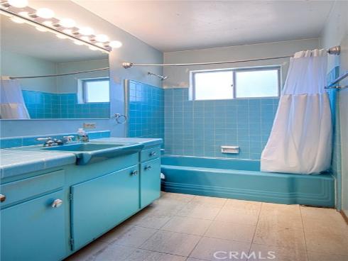 2032 Aliso Avenue, Costa Mesa, CA