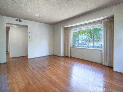 2032 Aliso Avenue, Costa Mesa, CA
