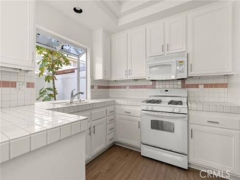 2680 Orange J , Costa Mesa, CA