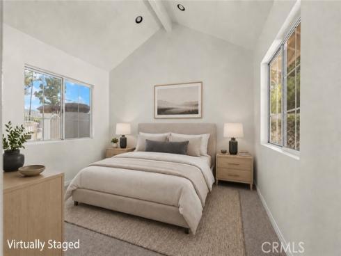 2680 Orange J , Costa Mesa, CA