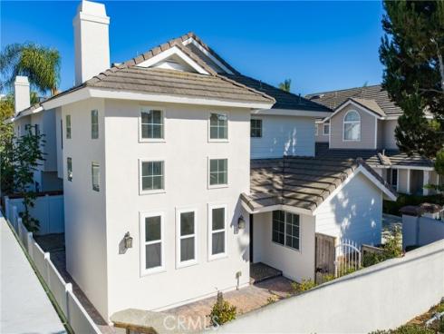 2680 Orange J , Costa Mesa, CA