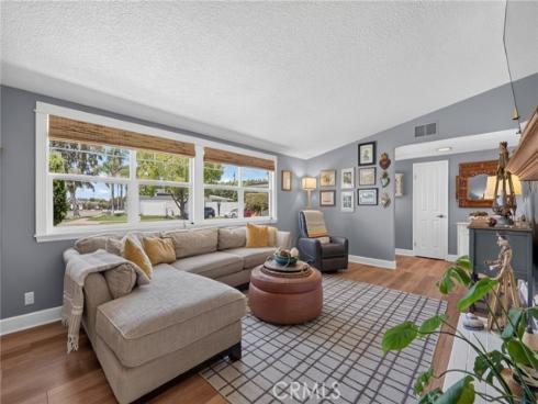 1697 Labrador , Costa Mesa, CA