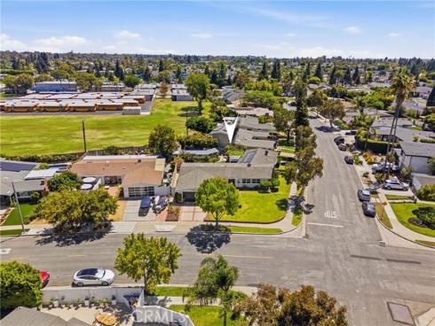 1697 Labrador , Costa Mesa, CA