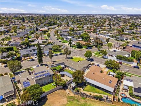 1697 Labrador , Costa Mesa, CA