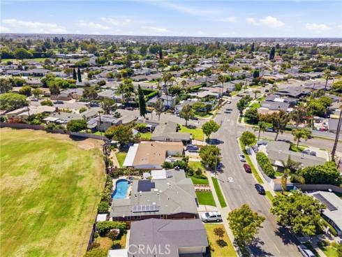 1697  Labrador  , Costa Mesa, CA
