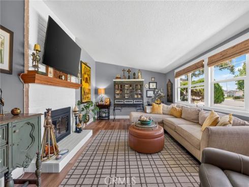 1697 Labrador , Costa Mesa, CA