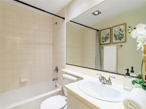 917 Van Ness Court, Costa Mesa, CA