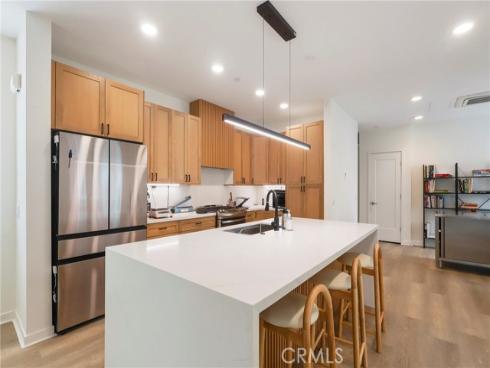 809 Brickyard Lane, Costa Mesa, CA