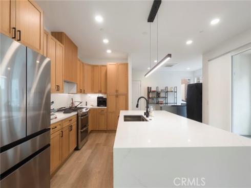 809 Brickyard Lane, Costa Mesa, CA