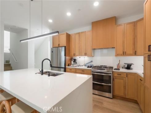 809 Brickyard Lane, Costa Mesa, CA