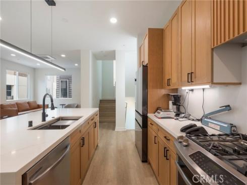 809 Brickyard Lane, Costa Mesa, CA