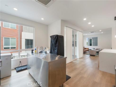 809 Brickyard Lane, Costa Mesa, CA
