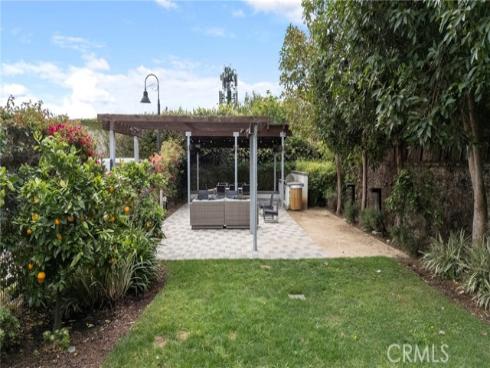 809 Brickyard Lane, Costa Mesa, CA