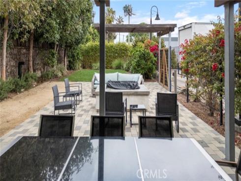 809 Brickyard Lane, Costa Mesa, CA