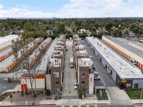 809 Brickyard Lane, Costa Mesa, CA