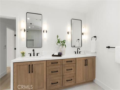 394 Magnolia Street, Costa Mesa, CA