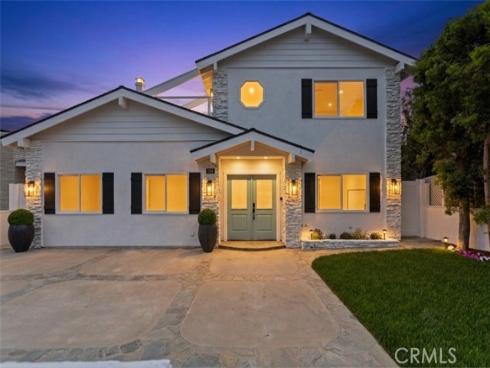394 Magnolia Street, Costa Mesa, CA