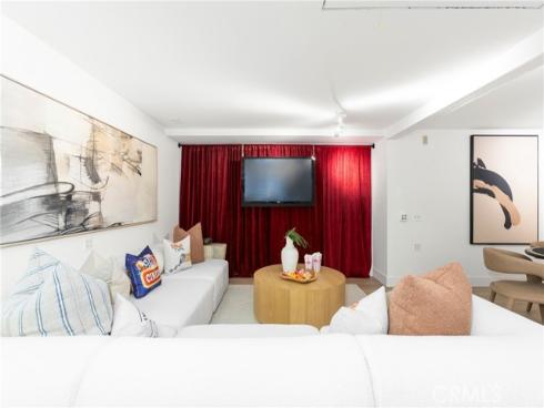 394 Magnolia Street, Costa Mesa, CA