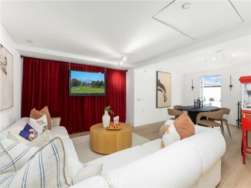 394 Magnolia Street, Costa Mesa, CA