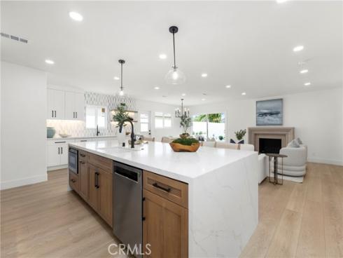 394 Magnolia Street, Costa Mesa, CA