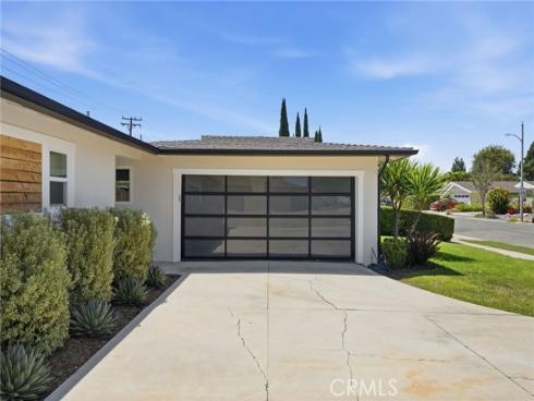 3124 Trinity , Costa Mesa, CA