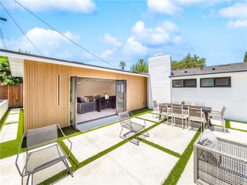 213 Wellesley , Costa Mesa, CA