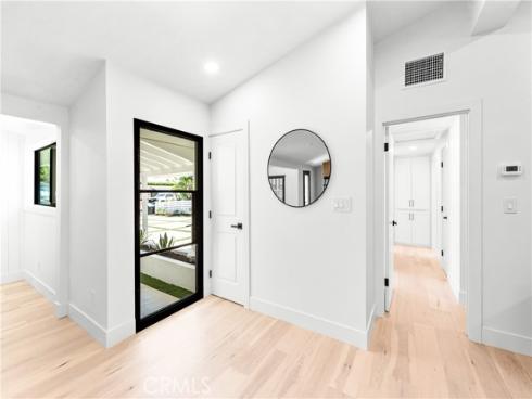 213 Wellesley , Costa Mesa, CA
