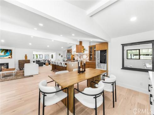 213 Wellesley , Costa Mesa, CA