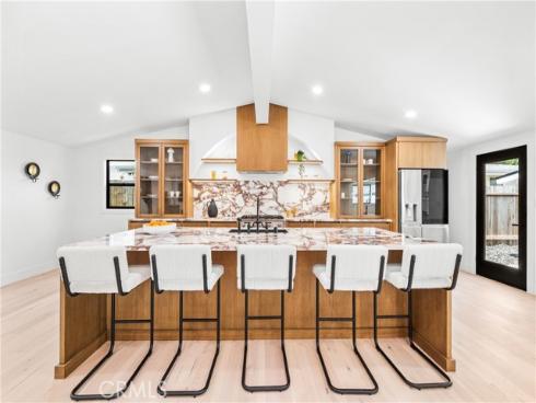 213 Wellesley , Costa Mesa, CA