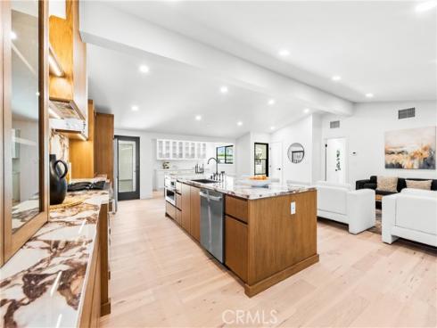 213 Wellesley , Costa Mesa, CA