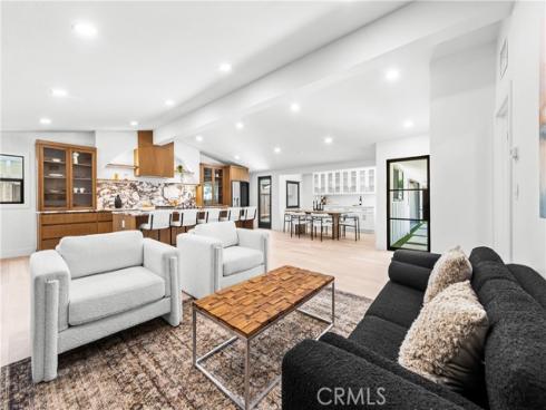 213 Wellesley , Costa Mesa, CA
