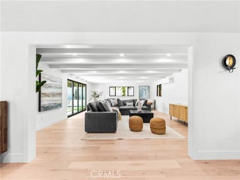 213 Wellesley , Costa Mesa, CA