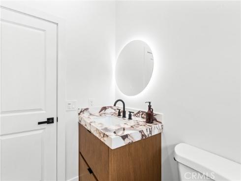 213 Wellesley , Costa Mesa, CA