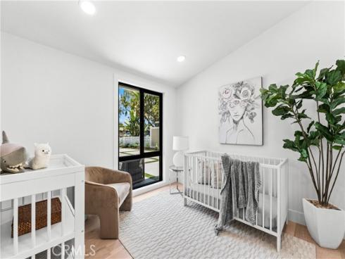 213 Wellesley , Costa Mesa, CA