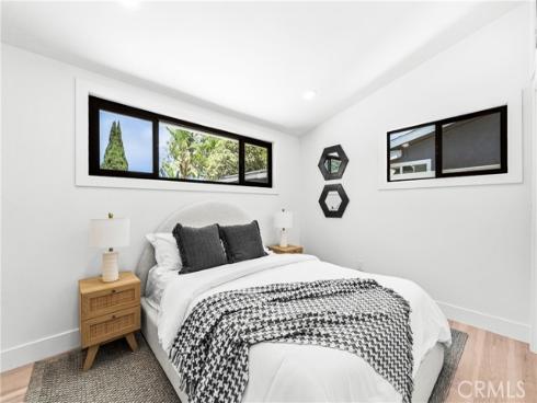 213 Wellesley , Costa Mesa, CA
