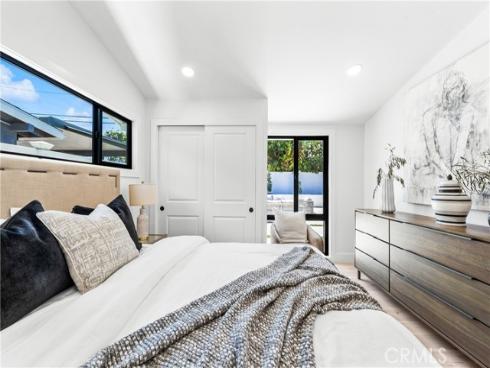 213 Wellesley , Costa Mesa, CA