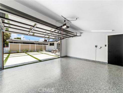 213 Wellesley , Costa Mesa, CA