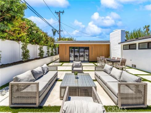 213 Wellesley , Costa Mesa, CA