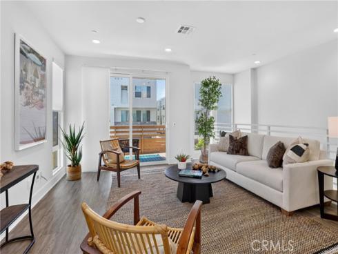 1678  Topanga  , Costa Mesa, CA