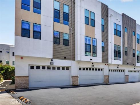 1678  Topanga  , Costa Mesa, CA